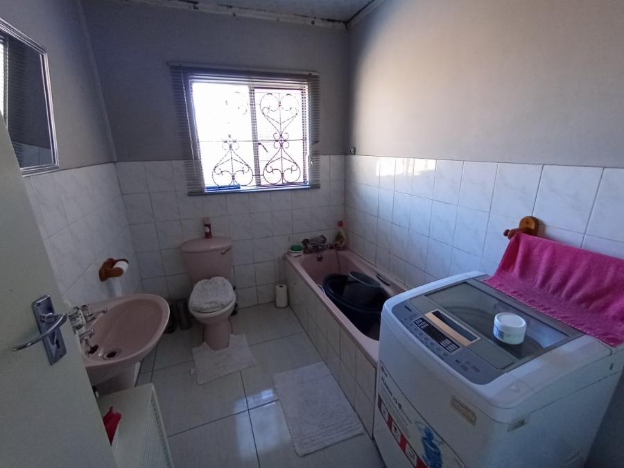 2 Bedroom Property for Sale in Bloemside Free State